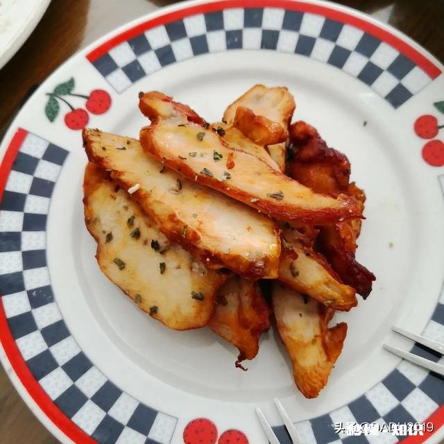 早上全麦面包搭配黑咖啡可以吗