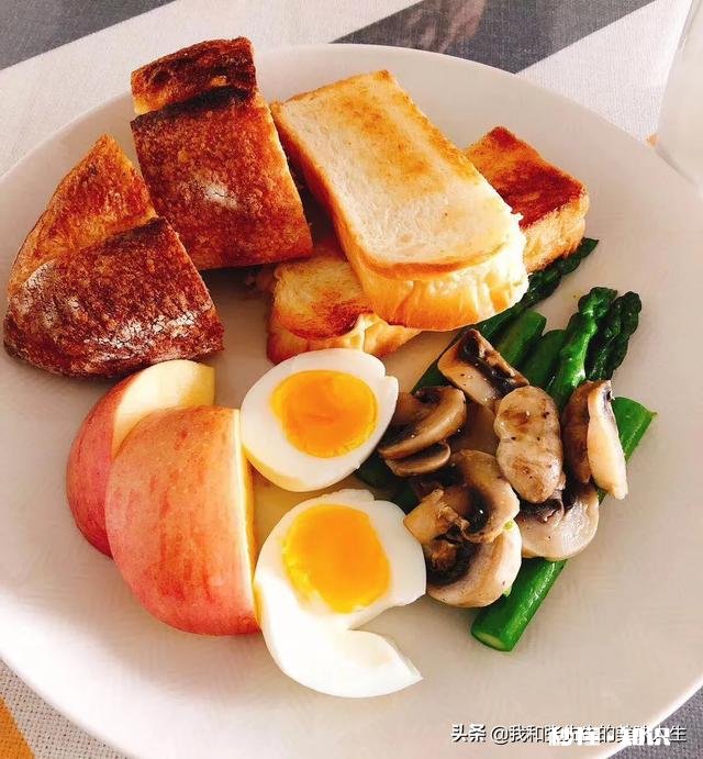 早上全麦面包搭配黑咖啡可以吗