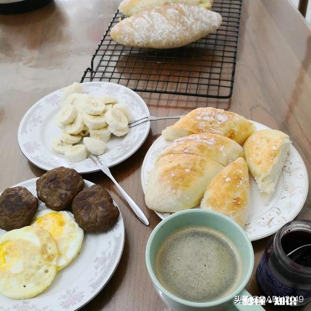 早上全麦面包搭配黑咖啡可以吗