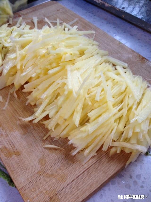 如果你的生活里只剩牛肉和土豆你会选择哪个为什么