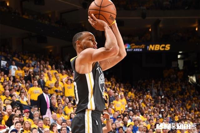 没有杜兰特，还是回归只有水花和格林的阵容，勇士能否再次夺冠