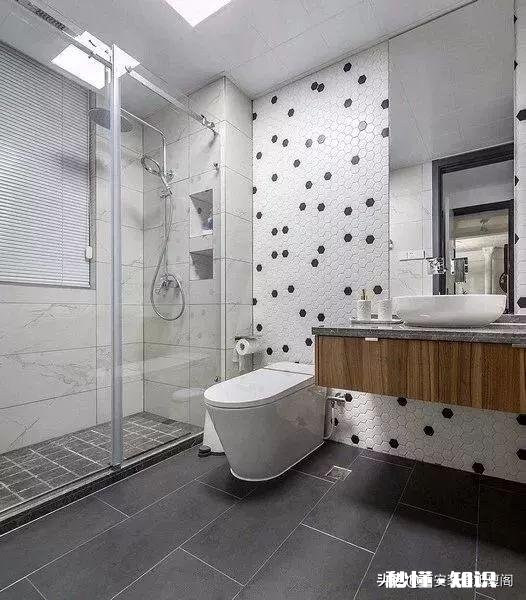 卫生间洗手盆对着卧室门怎么改