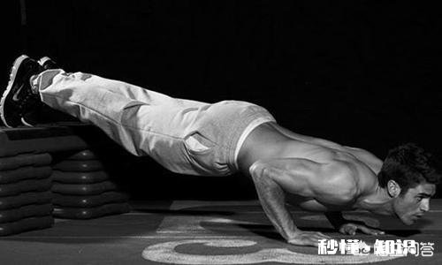 不用器械，俯卧撑如何加强胸肌下部