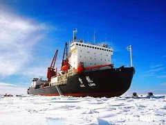 赤道雕弓能射虎。求下联