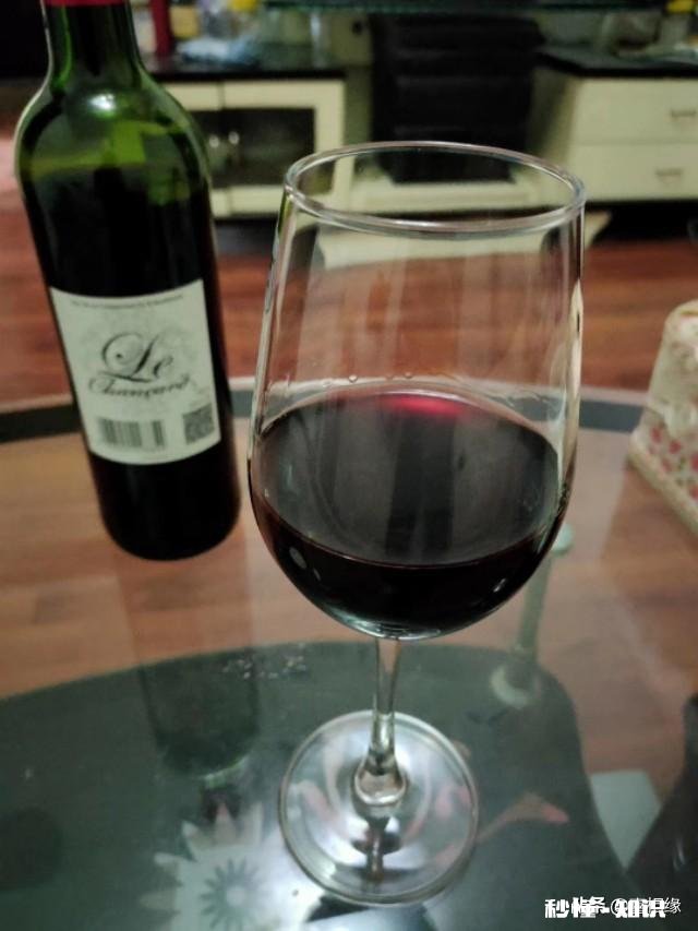 是找一个自己喜欢的，还是和一个很爱自己的，你们怎么看