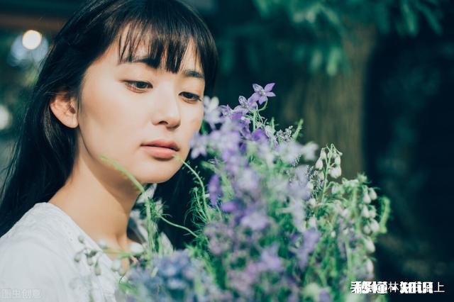 你说一个人把另一个人删了，是删的那个人伤心，还是被删的人伤心