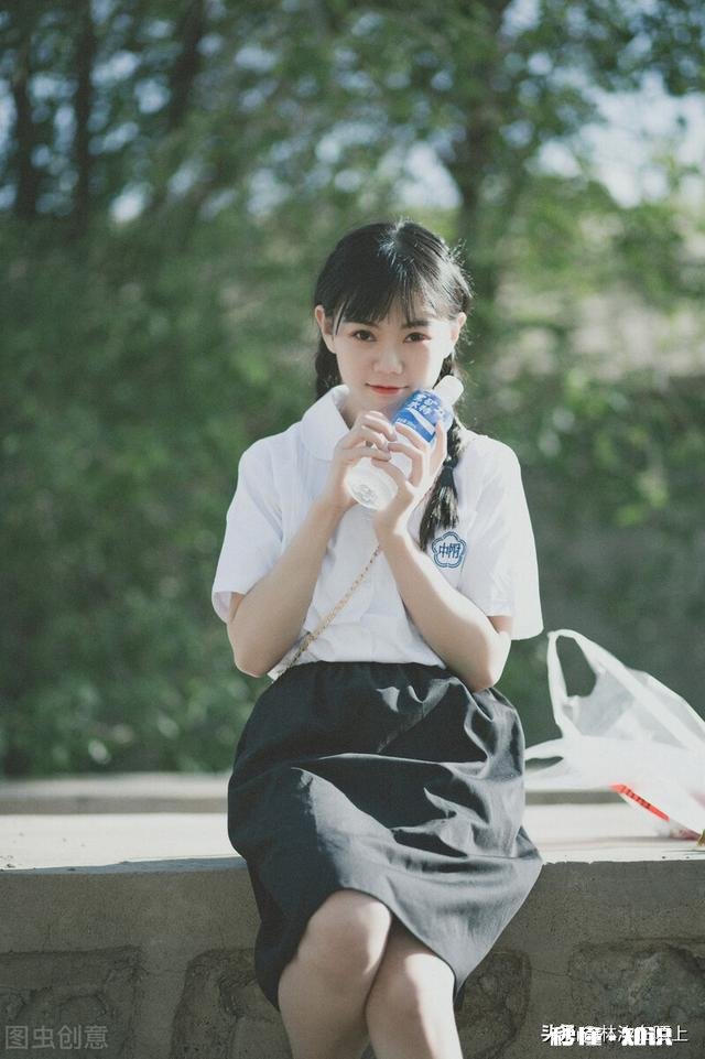 你说一个人把另一个人删了，是删的那个人伤心，还是被删的人伤心