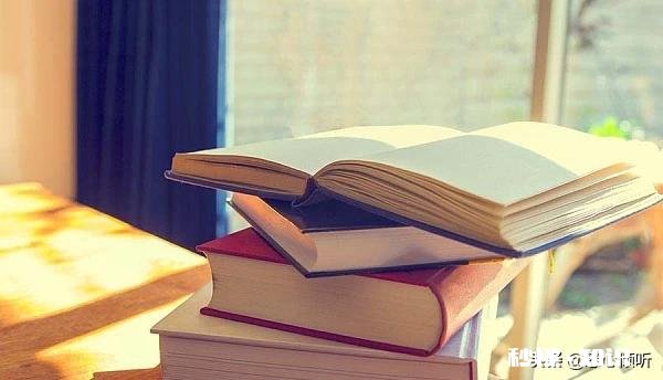 写高中作文时，观点和角度一定要和参考答案一致吗，自己的想法和思考角度不同于参考答案算是离题吗