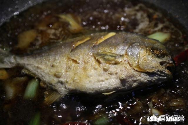 怎么做鲳鱼