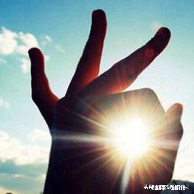 高中生恋爱究竟应不应该花钱