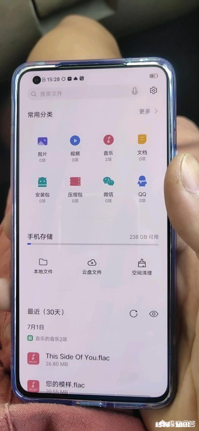身边好多人都买了iQOO 5,这手机到底有哪些优势