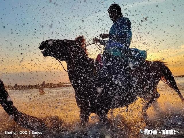 身边好多人都买了iQOO 5,这手机到底有哪些优势