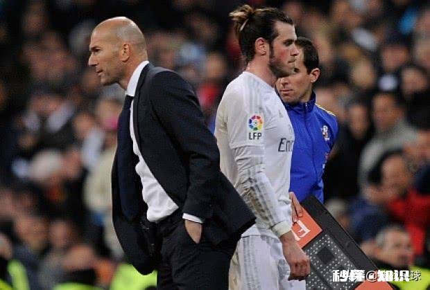 “二进宫”的齐达内能熬完新赛季吗