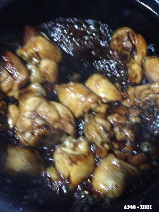 黄焖鸡怎么做肉质才劲道，吃着不噎