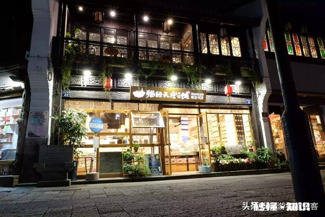 怎么晚上拍照噪点这么多