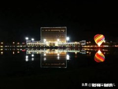 怎么晚上拍照噪点这么多