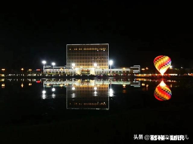 怎么晚上拍照噪点这么多