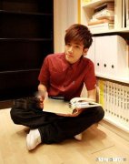 男人遇上旧情人多半会自作多情，男人该怎样对待自已的情感世界