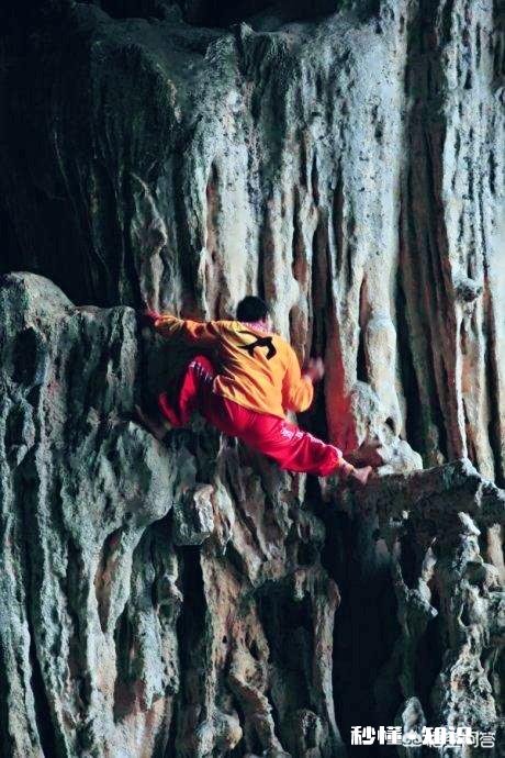 如何看待有的人在小视频里看到在台风“山竹”肆虐下还有外卖小哥在送餐