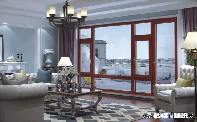 为什么下雨天玻璃门窗的外面是干的,玻璃门窗里面却满是水珠淋淋的积水呢