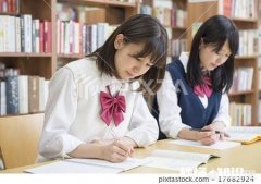 你能分享一下提高学生成绩的一个绝招吗