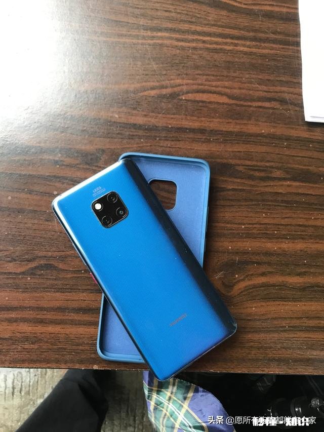 想要一个屏幕好的手机，真双扬声器，电池大一点，中端处理器就可以，有什么推荐吗