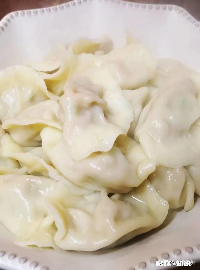 韭苔馅饺子的做法