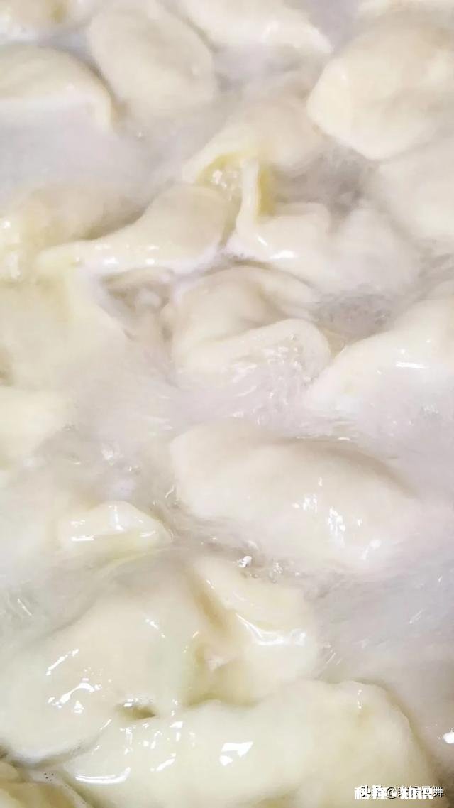 韭苔馅饺子的做法