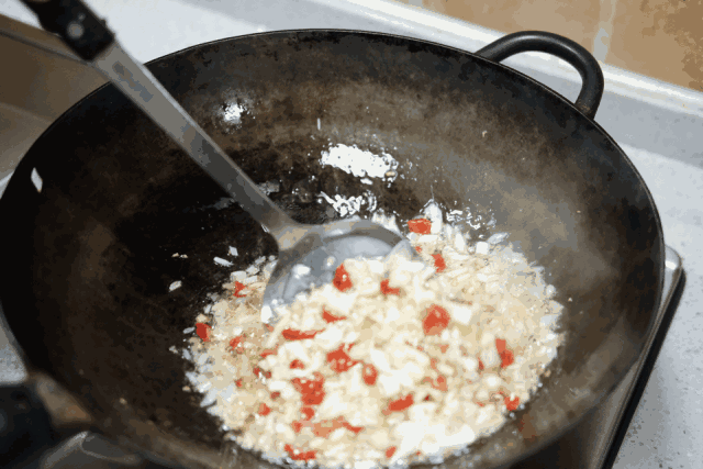 皮皮虾可以炒吗