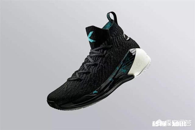 安踏,李宁,匹克800元内哪个品牌男球鞋性价比最高