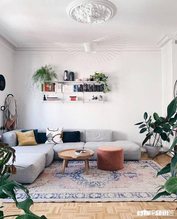 客厅沙发摆放有何讲究，客厅沙发如何选择