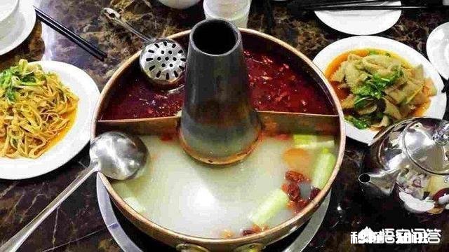 如果你的朋友来拜访你，你选择在家做饭招待还是去饭店