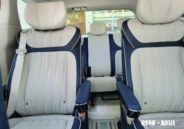 荣威iMAX8的舒适性和隔音性怎么样