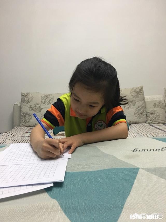 初中一年级，坚持每天写一段两百字的小短文，内容随性，这样好不好