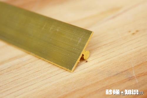 地板压条选用哪种胶