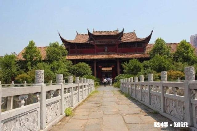 你走得从容，却不知从此我的心没有归路，要怎样回复