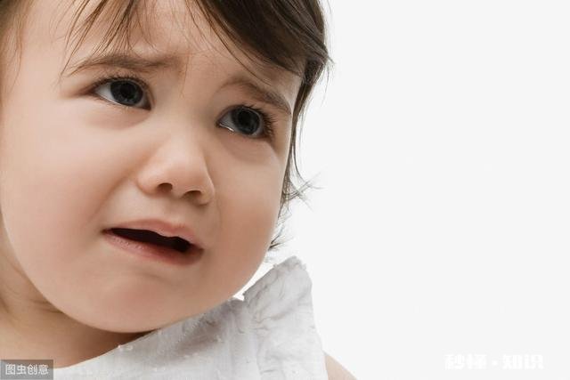 三岁宝宝不肯接受新事物，总哭哭啼啼，是自闭症吗