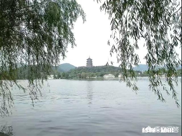 有人说孩子跟谁在一起的时间越长跟谁越亲近是真的吗为什么