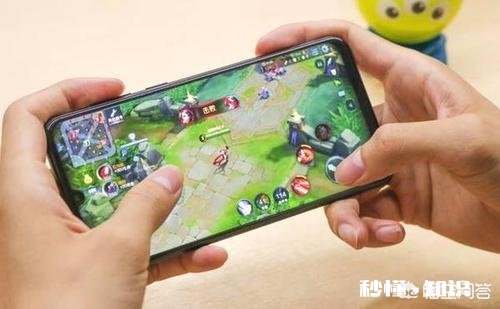 价格在两千元以下，拍照好且玩游戏好的手机有什么推荐