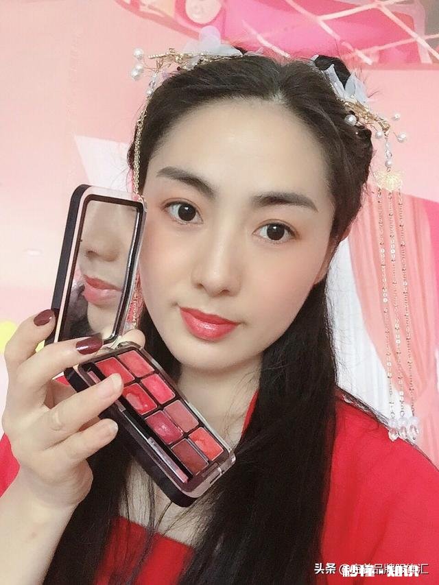 不喜欢化妆却老想买，也买了很多彩妆，是什么毛病