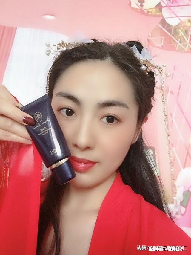 不喜欢化妆却老想买，也买了很多彩妆，是什么毛病