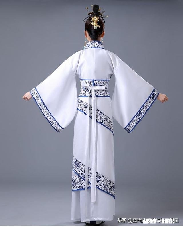 什么时候，我们每个人都能准确的认出我们民族自己的衣服呢