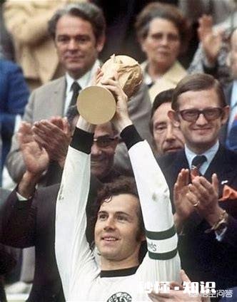 齐达内如果欧冠三连冠，与贝肯鲍尔哪个历史地位高