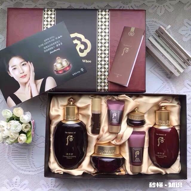 我今年26、皮肤属于混合型肤质！但也也别容易缺水、容易干皮！该用什么化妆品