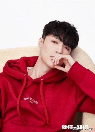 喜欢的女孩子喜欢张艺兴，我该送她什么做生日礼物