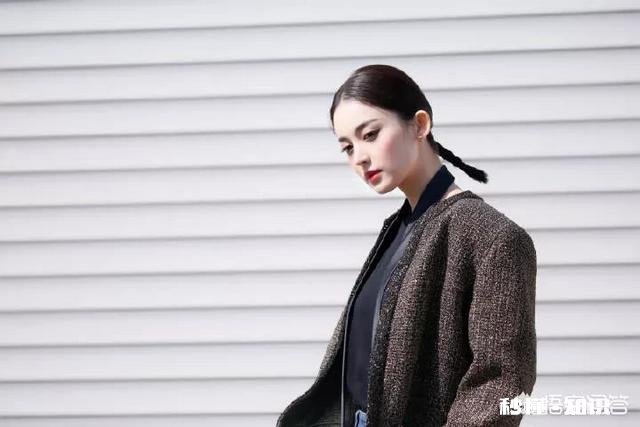 后脑勺扁平的女孩子怎么梳出漂亮的马尾或者小辫子