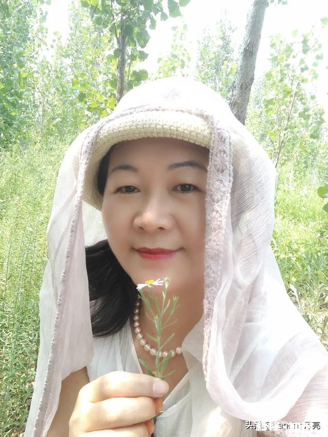 将您手机中保存的美图发来供大家分享一下好吗