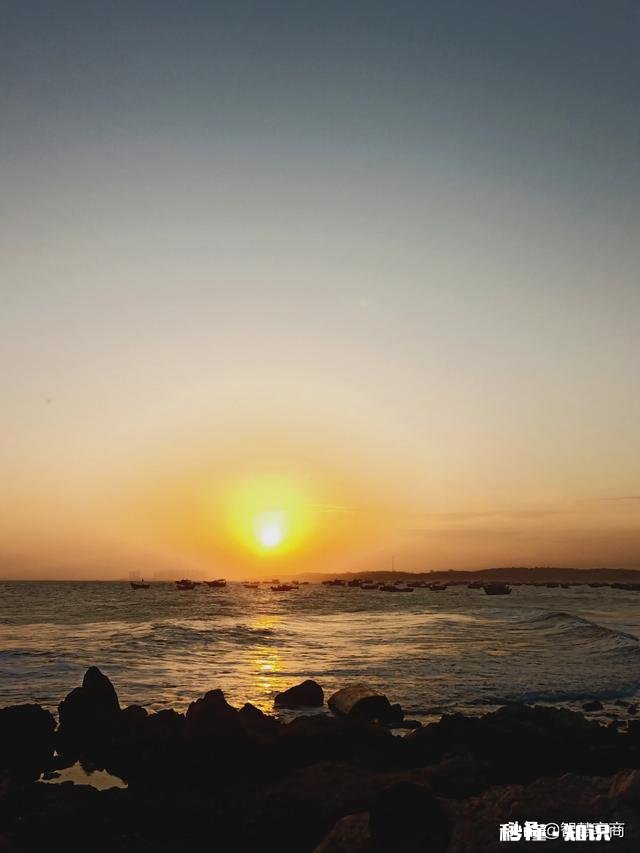 保险业务员要做抖音，前期是分享保险知识，还是做搞笑先积累粉丝