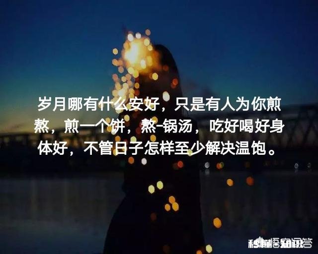 能表达愉快、发自内心的幸福笑声的双字词语有哪些