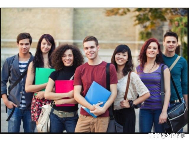 孩子转学两个半月，被老师要求劝退，只因孩子学习不好，怎么办